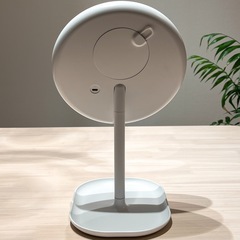 LEDドレッサー　元値¥4018　昨年購入の画像