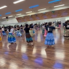 丁寧な指導の元でフラダンスの基礎を学びませんか？の画像