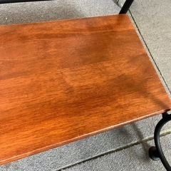 ハンガーラック　アンティーク調　オシャレ　家具　ラック　棚の画像