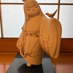 博多人形（梅に鶯）