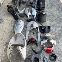 SUZUKI ZZ 外装　カウル