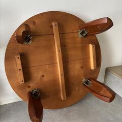 折りたたみ丸テーブルの画像