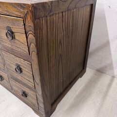  23556 コナンのやつ 引き出し12杯 和チェスト 木製薬箱　レトロ　タンス    ◆大阪市内・東大阪市他 6,000円以上ご購入で無料配達いたします！◆ ※高槻・枚方方面◆西宮・尼崎方面◆生駒方面　それぞれ条件付き無料配送あり！            の画像