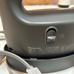 2022年製パナソニック　スチームアイロンの画像