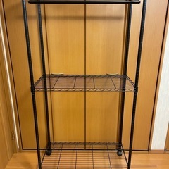 ⭐️GWセール⭐️美品⭐️スチールラック🟪色：黒🟪幅91×奥行き46×高さ181cm🟪ハンガー掛け付き（写真の上段参照）🟪キャスター付（ストッパー付）🟪の画像