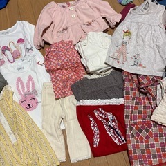 お下がり服　女の子、男の子