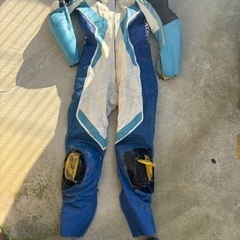 バイクレーシングスーツ