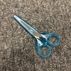 ハサミ