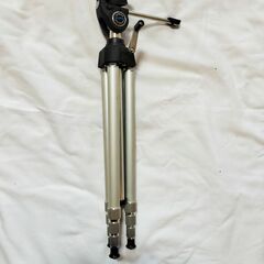 【7月末処分】カメラ三脚 金属 HAKUBA SANYO カメラのサンヨー 大型 130cm 【HAKUBA REGULAR 4sec. E.V. TRIPOD with universal pan head】の画像