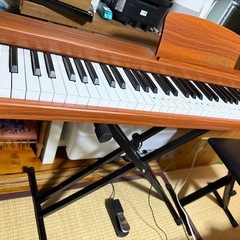 電子ピアノ
