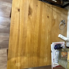 IKEAダイニングテーブルの画像