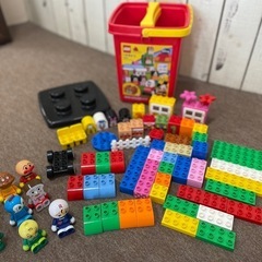 LEGOセット(入れ物付き)