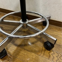 油圧式椅子の画像