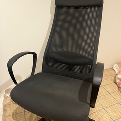 【現在先着順で商談実施中】 IKEA デスクチェア　MARKUS...