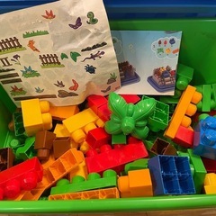 メガブロック 知育玩具の画像