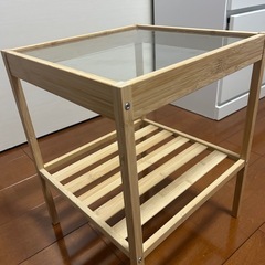 IKEA サイドテーブルの画像
