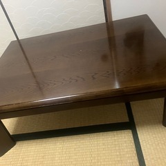 テーブル