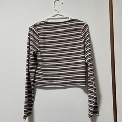 ショート丈 topsエイソスの画像