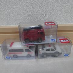 新品　トミカ　パトカー　消防車　救急車