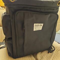 ラディカ　ペット用リュック