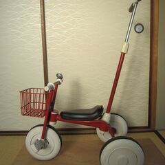 無印良品  三輪車 赤 舵取り棒付き