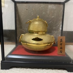 黄金茶釜