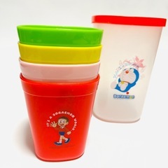 【海外限定】 ドラえもん プラスチックコップセット 4色の画像