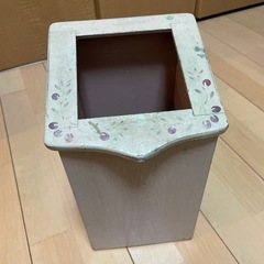 ヴィンテージ　小ぶりなトラッシュカン
