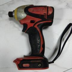 マキタ　インパクトドライバー　TD130D（本体のみ）