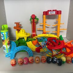 アンパンマン それいけ!  コロロンだま+おまけ付+ファミリア鞄