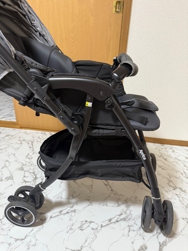 アップリカ ラクーナエアー ベビーカー