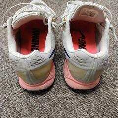 【お値下げ】NIKE（ナイキ）ランニングシューズ　ズームペガサス
の画像