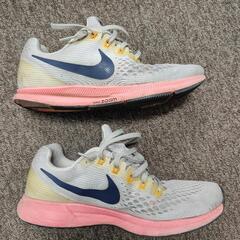 【お値下げ】NIKE（ナイキ）ランニングシューズ　ズームペガサス
の画像