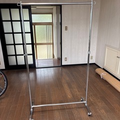 ハンガーラック