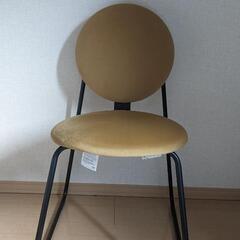 IKEA MÅNHULT モンフルト　イエロー