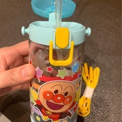 アンパンマン水筒の画像