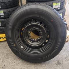 ハイエースバン新車取り外しホイールタイヤ