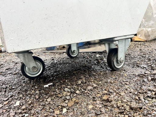 切粉台車　スクラップ台車