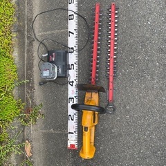【中古品】剪定バリカン　充電式ヘッジトリマー　　