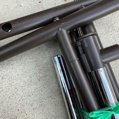ブラウンスチールラックの画像