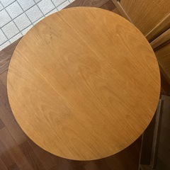 丸テーブル（無料）