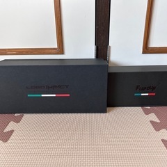 アバルト595ロゴインパクトとフラップクリップ