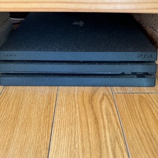 PS4本体、コントローラー、ディスク