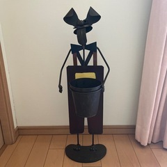 金属製犬型オーナメント バケツ付きの画像