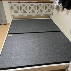 ベッド枠