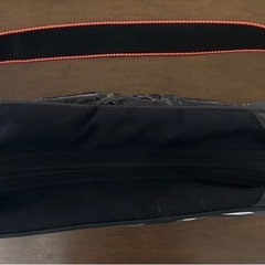 adidas 肩掛けバック　の画像