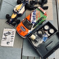 エンジン1/8ラジコンカー　20年前位、ジャック