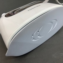 TOSHIBA 衣類スチーマーの画像