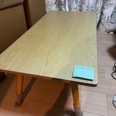テーブル