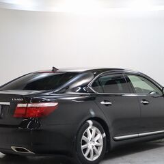 【自社ローン対象】レクサス　LS460〇セダン〇衝突被害軽減ブレーキ〇エアサス〇本革シート〇HDDナビ〇Bluetooth〇バックカメラ〇ETCの画像